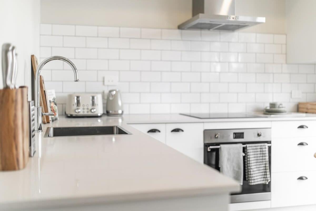 Parkside Heritage Retreat 3-Bedroom Terrace Charm كريستتشيرش المظهر الخارجي الصورة
